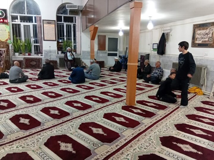 تصاویر/ فعالیت جهاد تبیین و تبلیغ اساتید مدرسه علمیه تکاب
