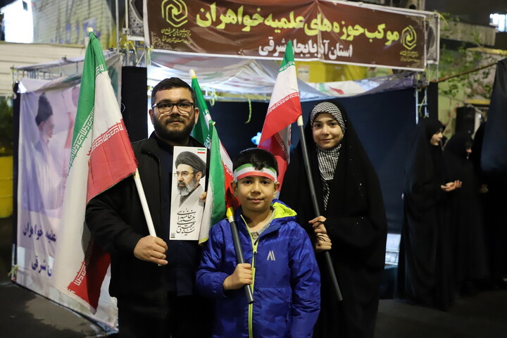 تصاویر/ برپایی موکب «قائد امت» توسط طلاب و اساتید حوزه علمیه خواهران استان آذربایجان شرقی