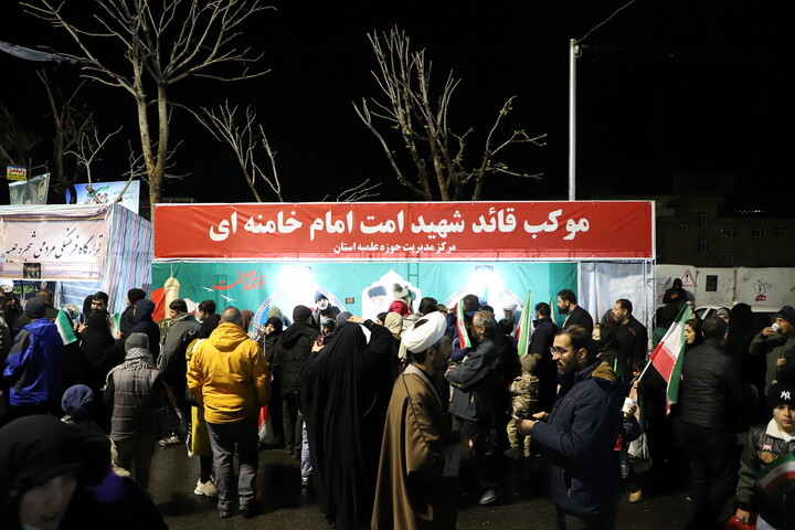 تصاویر/ برپایی موکب «قائد امت» توسط طلاب و اساتید حوزه علمیه استان آذربایجان شرقی