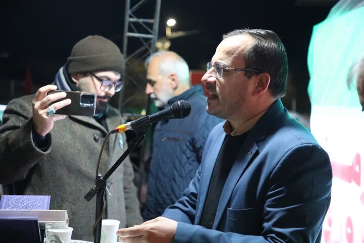 تصاویر/ چهل و چهارمین شب تبلور حماسه حضور و ایستادگی مردم ولایتمدار و غیور ارومیه در شب شهادت امام جعفر صادق علیه السلام