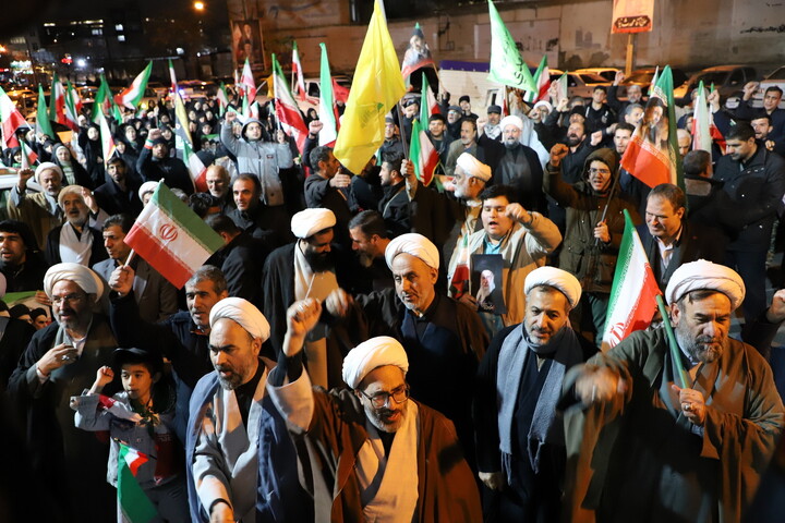 تصاویر / قاب‌هایی از تجدید میثاق؛ پیوند روحانیت و مردم تبریز در پاسداشت مقام شهید محدث‌نیا