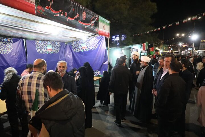 تصاویر/ بازدید نماینده ولی‌فقیه در استان از مواکب شهر سمنان در حاشیه اجتماعات مردمی شب‌های اقتدار