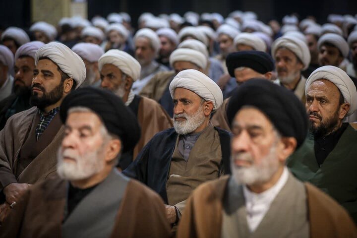 تصاویر / پنجمین اجتماع حماسی و مقاومتی ،اساتید ،وطلاب حوزه علمیه قزوین