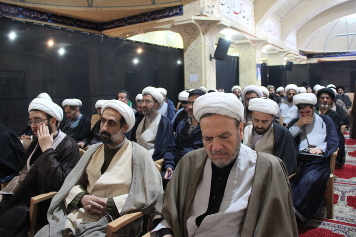 تصاویر / پنجمین اجتماع حماسی و مقاومتی ،اساتید ،وطلاب حوزه علمیه قزوین
