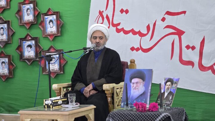 تصاویر/ سوگواری شهادت امام جعفر صادق(ع) و اربعین رهبر شهید در حرم مطهر شهدای گمنام حسین آبادکویر