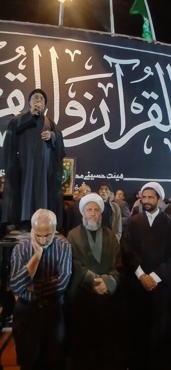تصاویر/حضور امام جمعه آران و بیدگل در چهل و چهارمین  تجمع شبانه حضور مردم در میادین