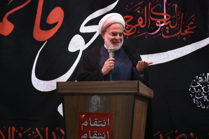 تصاویر/تجمع مردمی میدان‌داران قروه در حمایت از ایران اسلامی