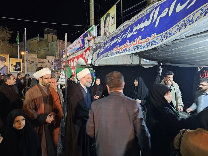 تصاویر/تجمع مردمی میدان‌داران قروه در حمایت از ایران اسلامی