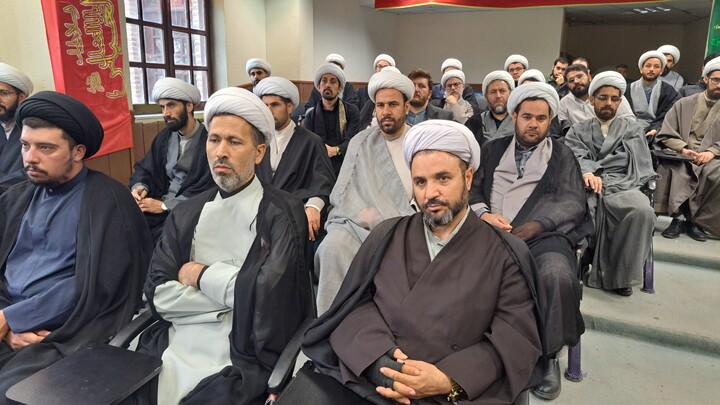 تصاویر/ جلسه تبیینی قرارگاه بلاغ مبین ویژه روحانیون طرح امین و هجرت استان اردبیل
