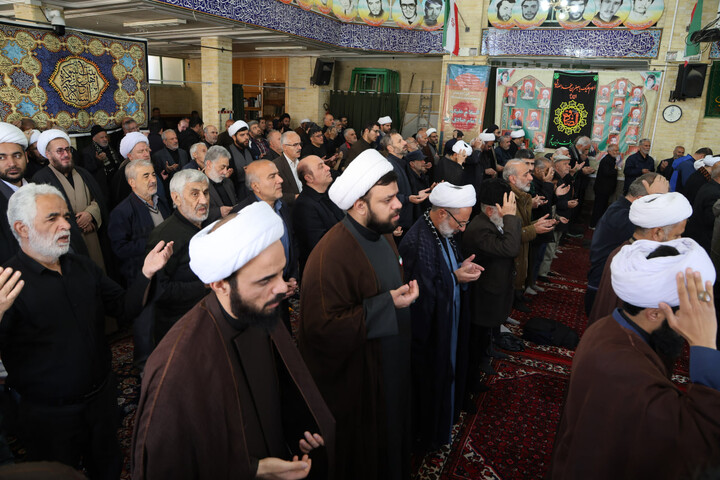 تصاویر /  اجتماع عزاداران امام صادق(ع) در مدرسه علمیه آیت الله آخوند(ه)