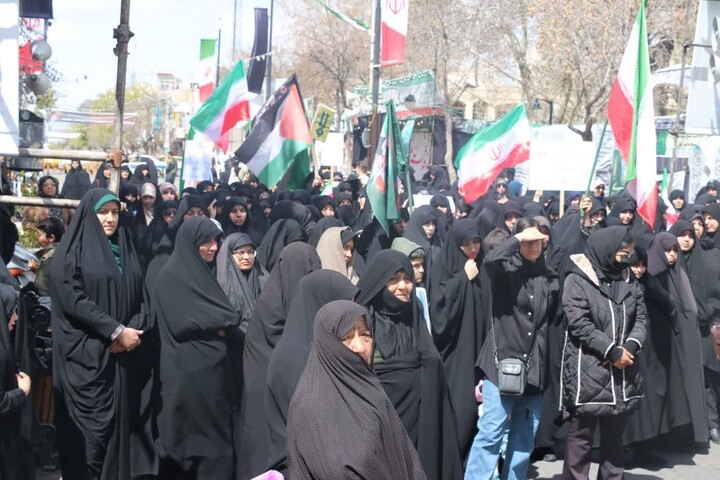 تصاویر / سوگواری حوزه‌ علمیه خواهران و برادران زنجان در سالروز شهادت امام صادق (ع)