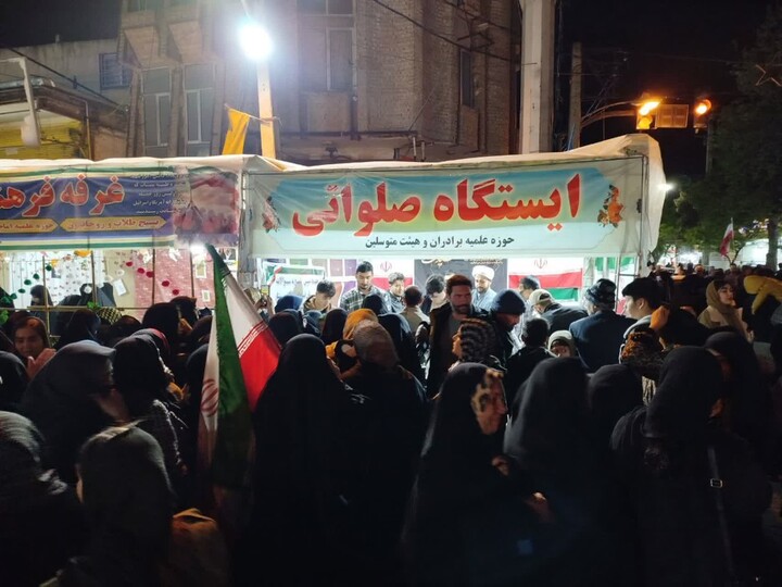تصاویر/ ایستگاه صلواتی مدرسه علمیه امام محمد باقر(ع) اردبیل