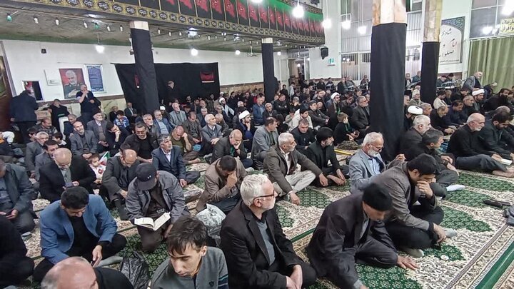 تصاویر/مراسم سوگواری شهادت امام جعفر صادق (ع) در مسجد جامع الیگودرز