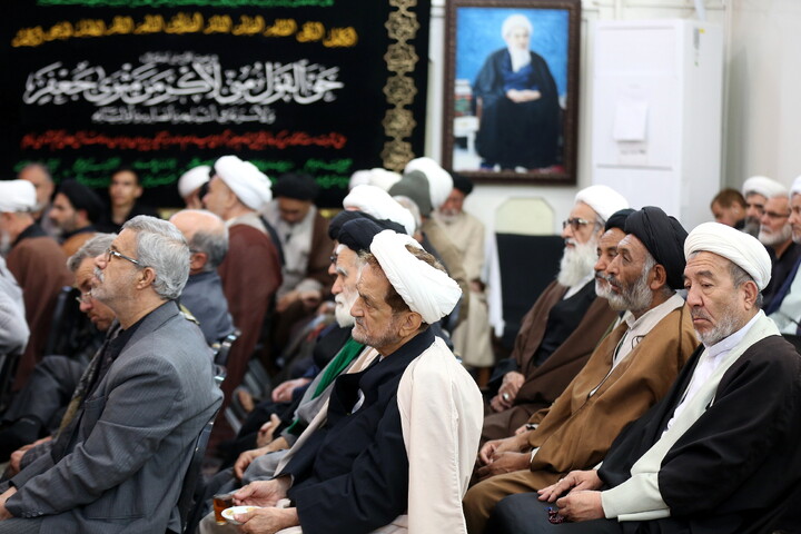 تصاویر/ مراسم شهادت امام جعفر صادق(ع) در بیت آیت الله العظمی فاضل لنکرانی (ره)