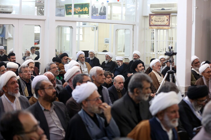 تصاویر/ مراسم شهادت امام جعفر صادق(ع) در بیت آیت الله العظمی فاضل لنکرانی (ره)