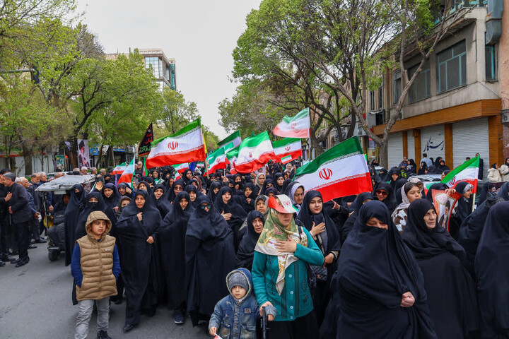 تصاوبر /  اجتماع خیابانی عزاداران، بمناسبت شهادت امام صادق (علیه السلام) در تبریز