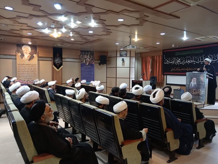 تصاویر/ مراسم سوگواری شهادت امام جعفر صادق (ع) و بزرگداشت اربعین رهبر شهید (ره) در سالن همایش مؤسسه امام حسن عسکری (ع) آمل