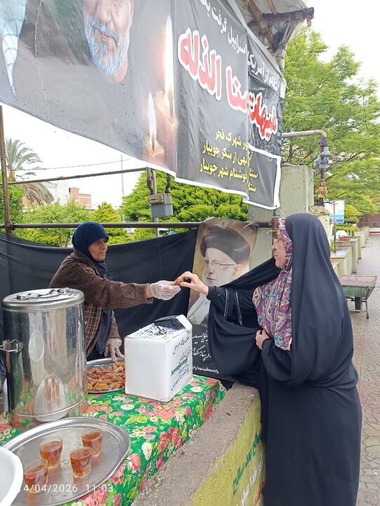 تصاویر/ برپایی ایستگاه صلواتی  در یادمان شهدای خوشنام پارک شهر جویبار، در روز شهادت امام صادق (ع)