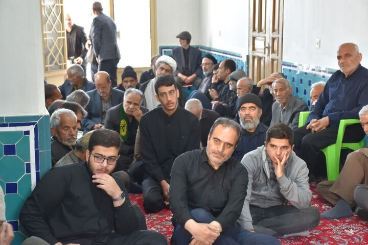 تصاویر/ مراسم عزاداری شهادت امام صادق (ع) با حضور روحانیون ، طلاب . مادحین اهل بیت(ع) آران وبیدگل