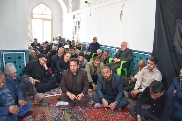 تصاویر/ مراسم عزاداری شهادت امام صادق (ع) با حضور روحانیون ، طلاب . مادحین اهل بیت(ع) آران وبیدگل