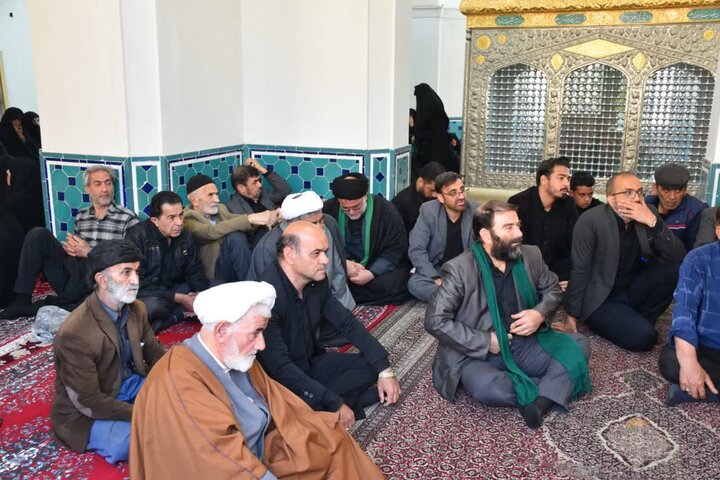 تصاویر/ مراسم عزاداری شهادت امام صادق (ع) با حضور روحانیون ، طلاب . مادحین اهل بیت(ع) آران وبیدگل