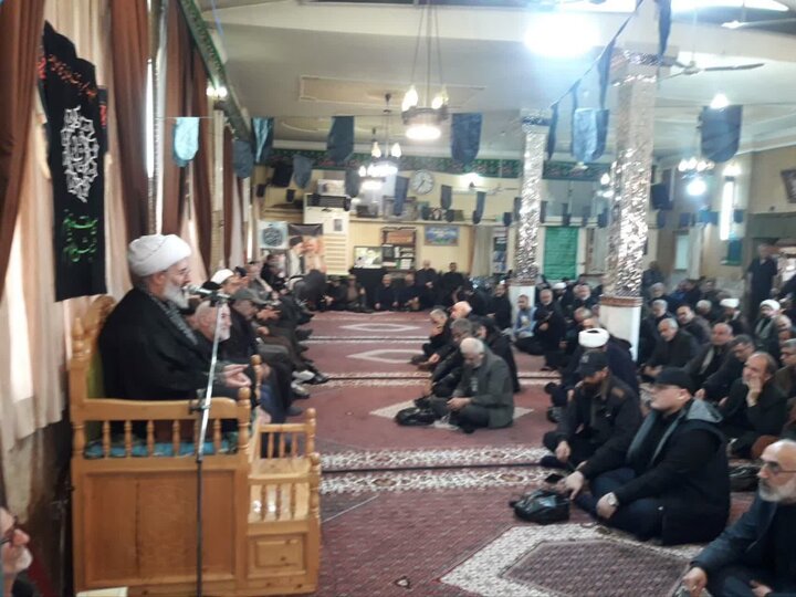 تصاویر / سخنرانی امام جمعه دابودشت در مسجد جامع شهرستان آمل، در روز شهادت امام صادق (ع)