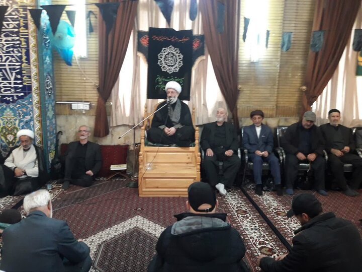تصاویر / سخنرانی امام جمعه دابودشت در مسجد جامع شهرستان آمل، در روز شهادت امام صادق (ع)