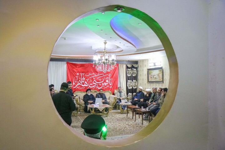 تصاویر/ دیدار و تکریم اصحاب رسانه قم از خانواده شهید امیرحسین عزتی پور