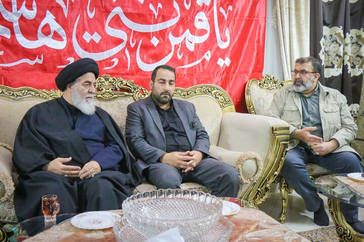 تصاویر/ دیدار و تکریم اصحاب رسانه قم از خانواده شهید امیرحسین عزتی پور