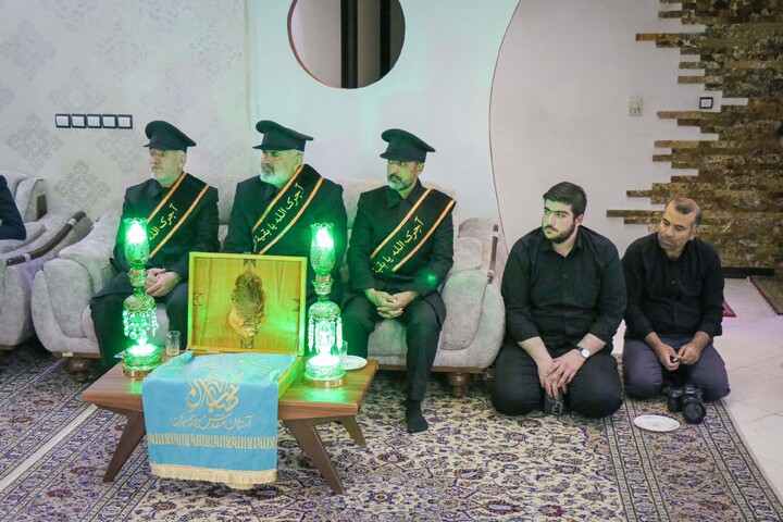 تصاویر/ دیدار و تکریم اصحاب رسانه قم از خانواده شهید امیرحسین عزتی پور