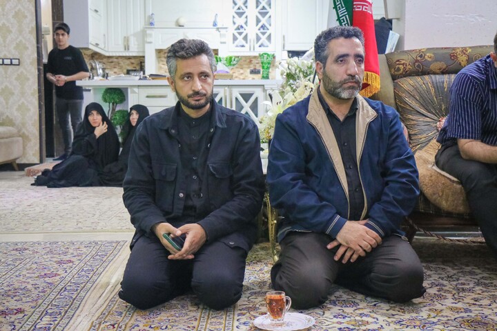 تصاویر/ دیدار و تکریم اصحاب رسانه قم از خانواده شهید امیرحسین عزتی پور