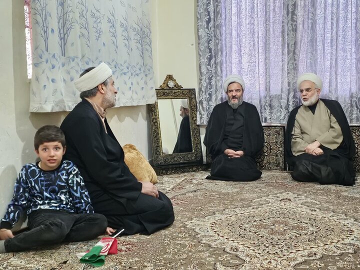 تصاویر/ سرکشی نماینده ولی‌فقیه در کردستان از طلاب و روحانیون بیجار