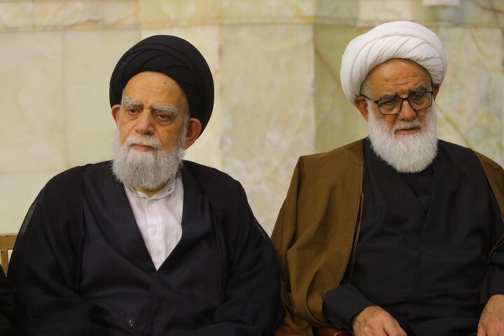 تصاویر / مراسم شهادت امام جعفر صادق (ع) و بزرگداشت حادثه غم انگیز مدرسه مبارکه فیضیه در سال ۱۳۴۲ در حرم حضرت معصومه (س)
