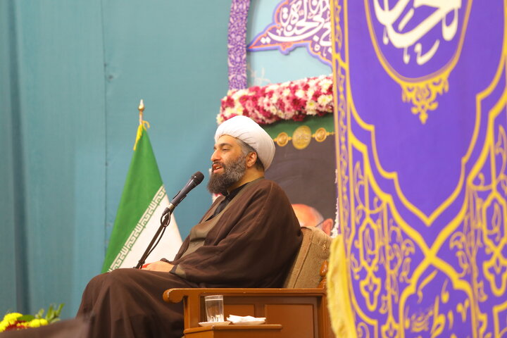 تصاویر / مراسم شهادت امام جعفر صادق (ع) و بزرگداشت حادثه غم انگیز مدرسه مبارکه فیضیه در سال ۱۳۴۲ در حرم حضرت معصومه (س)
