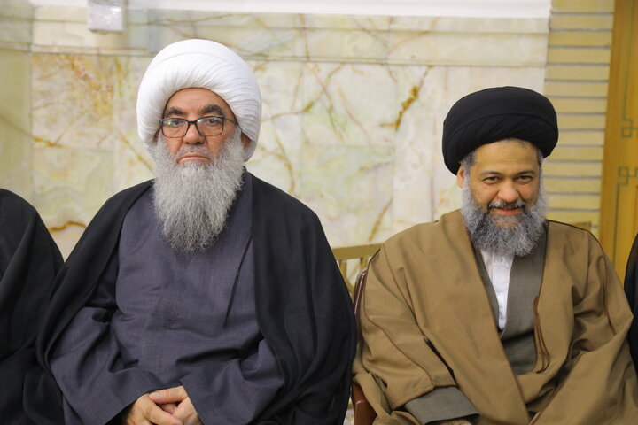 تصاویر / مراسم شهادت امام جعفر صادق (ع) و بزرگداشت حادثه غم انگیز مدرسه مبارکه فیضیه در سال ۱۳۴۲ در حرم حضرت معصومه (س)