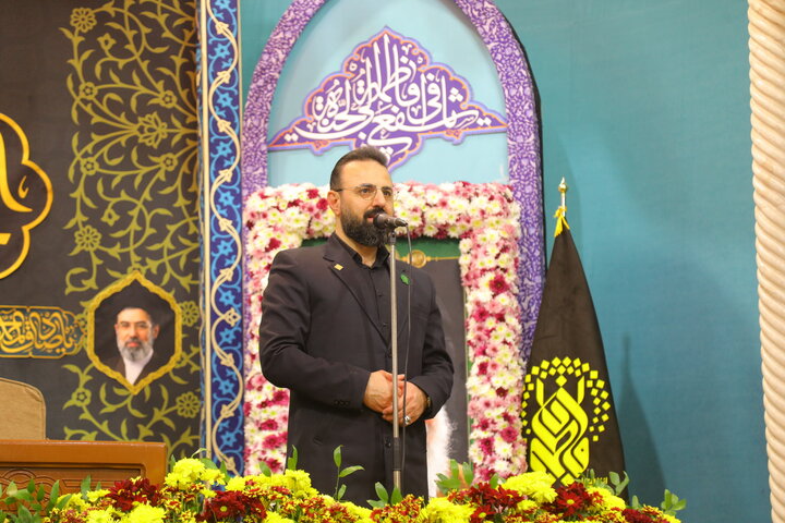 تصاویر / مراسم شهادت امام جعفر صادق (ع) و بزرگداشت حادثه غم انگیز مدرسه مبارکه فیضیه در سال ۱۳۴۲ در حرم حضرت معصومه (س)