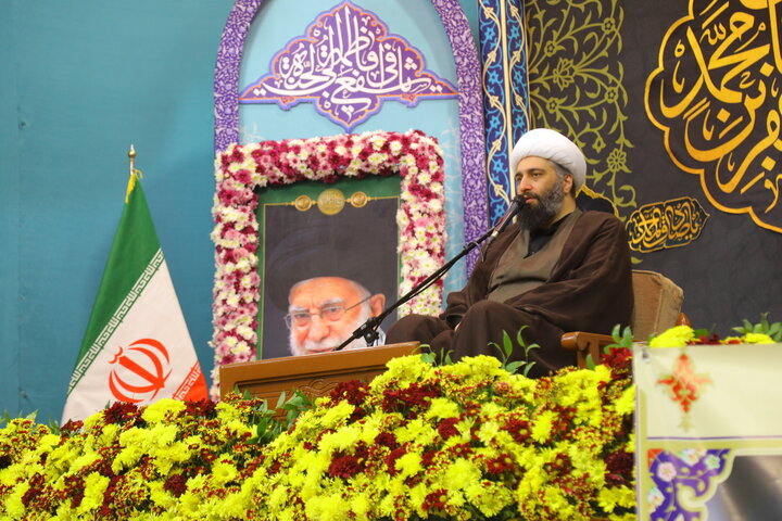 تصاویر / مراسم شهادت امام جعفر صادق (ع) و بزرگداشت حادثه غم انگیز مدرسه مبارکه فیضیه در سال ۱۳۴۲ در حرم حضرت معصومه (س)