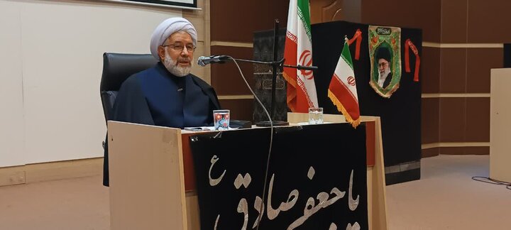 تصاویر/نشست تبیینی طلاب مدارس علمیه ساوه بمناسبت سالروز شهادت امام جعفرصادق (ع)