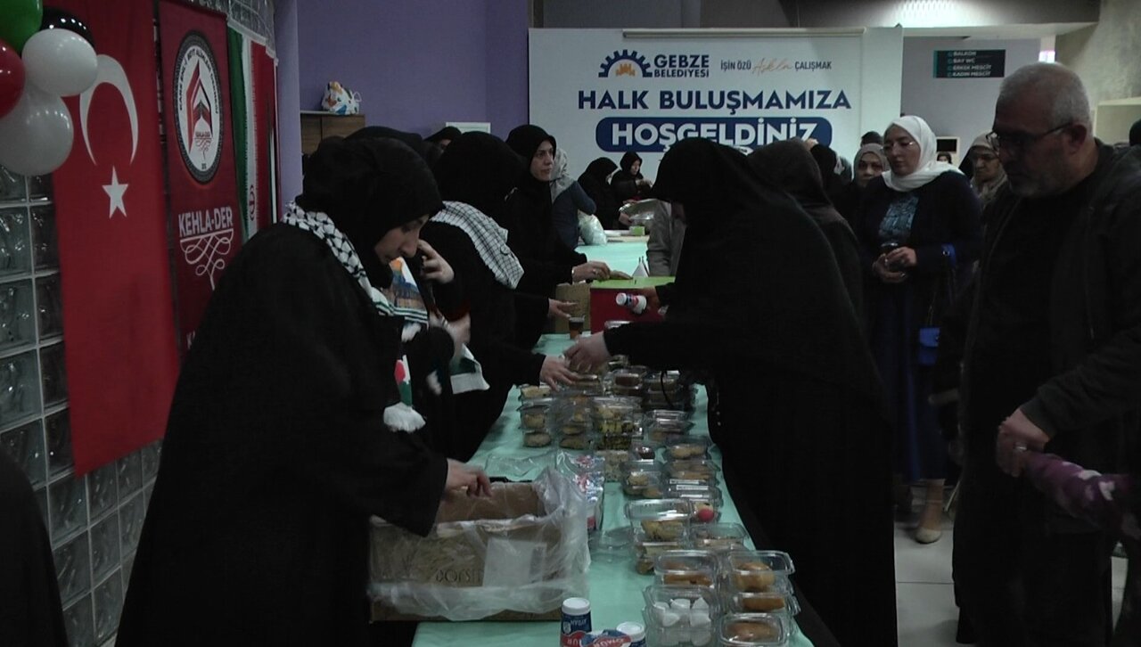 اجتماع مسلمانان در گَبزه ترکیه در حمایت از ایران؛ تأکید بر تداوم گفتمان مقاومت