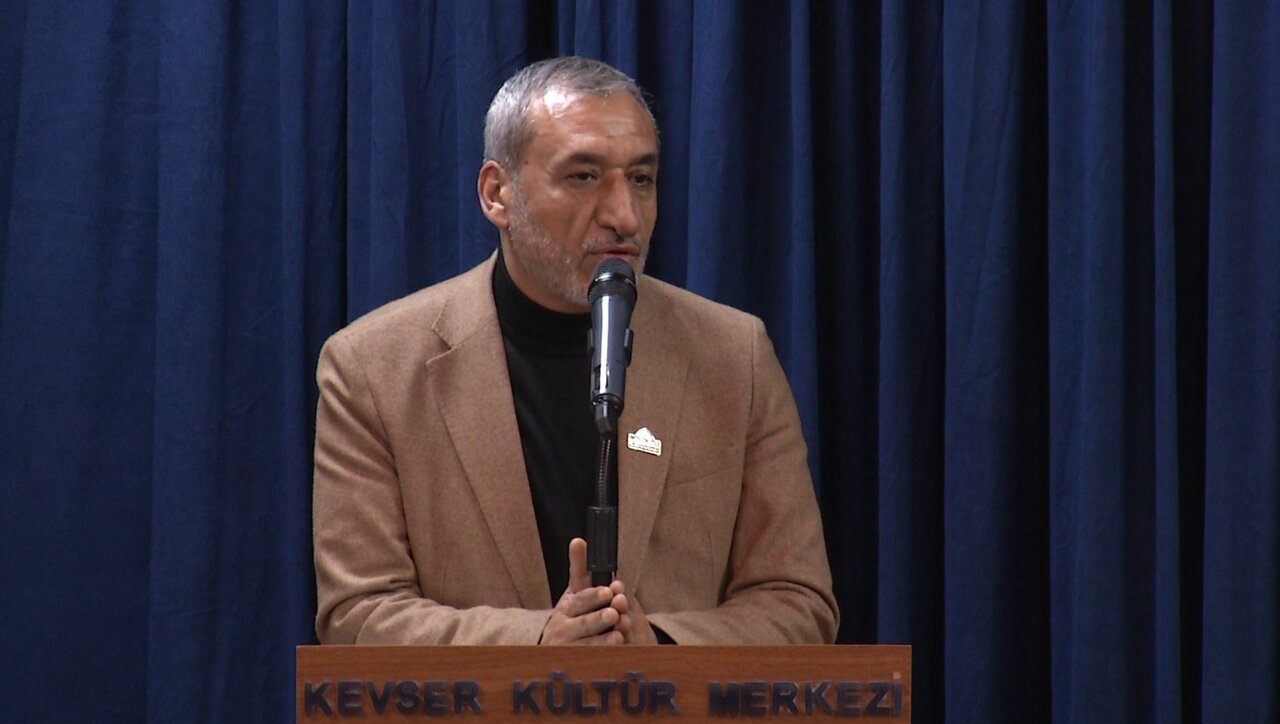 مراسم گرامیداشت شهادت امام جعفر صادق (ع) و چهلمین روز شهادت آیت‌الله العظمی امام خامنه‌ای در استانبول