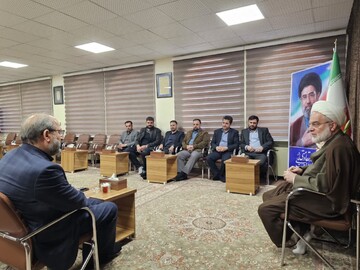 تصاویر/ دیدار معاون حقوقی و امور مجلس صدا و سیمای کشور با نماینده ولی‌فقیه در کردستان
