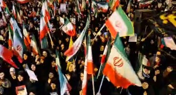 فیلم | اجتماع دلفانی ها در قرار چهل و ششم دفاع از وطن