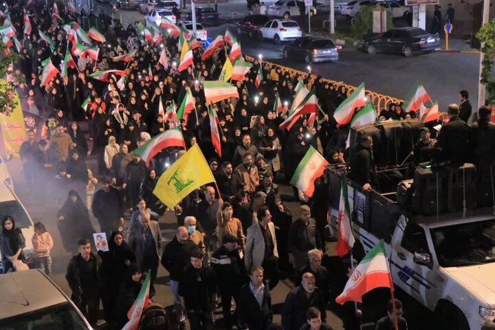 تصاویر/ خیابان‌های قرچک در شب چهل و پنج حماسه