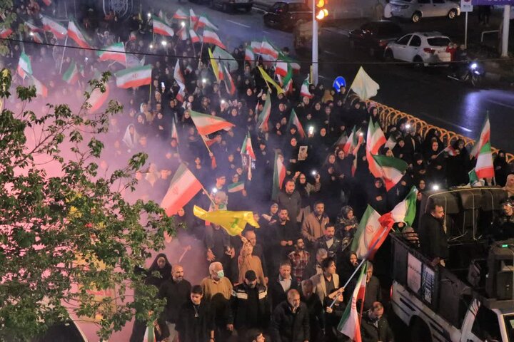 تصاویر/ خیابان‌های قرچک در شب چهل و پنج حماسه