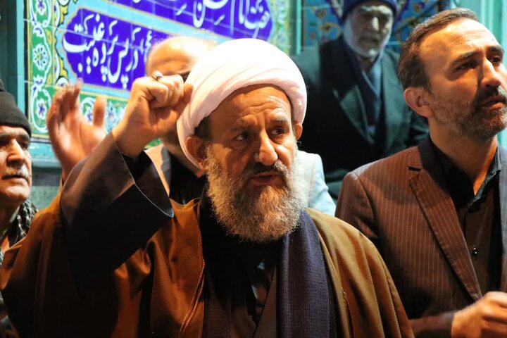 تصاویر/ خیابان‌های قرچک در شب چهل و پنج حماسه
