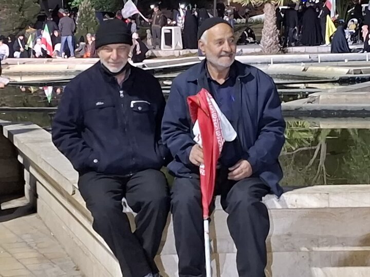تصاویر | چهل و پنجمین تجمع شبانه مردمی کاشان در میدان امام خامنه ای (ره)