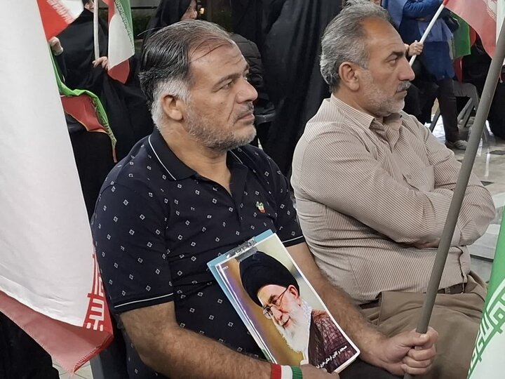 تصاویر/ چهل و پنجمین اجتماع مردمی کاشان مقابل ستاد مرکزی دانشگاه علوم پزشکی کاشان