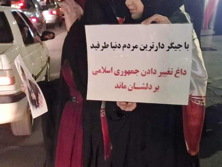 تصاویر | چهل و پنجمین تجمع شبانه مردمی کاشان در خیابان امیرکبیر چهار راه سلمان