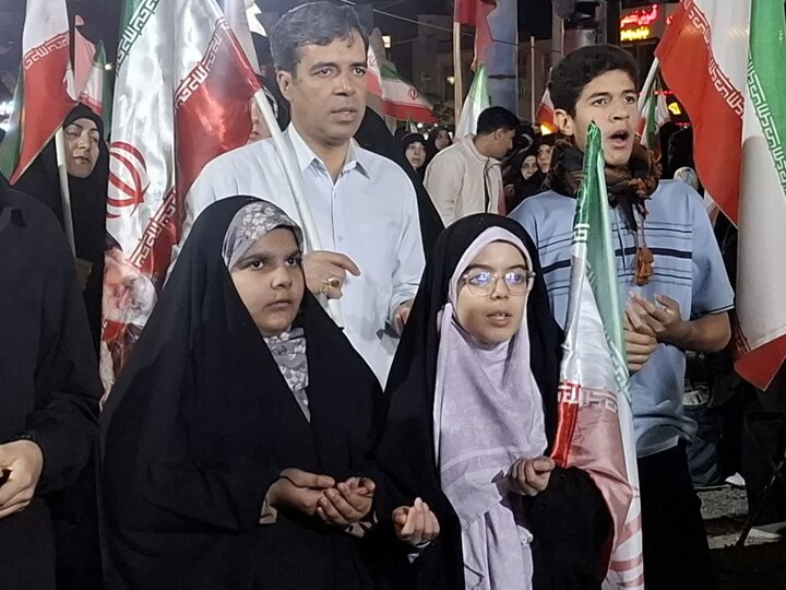 تصاویر | چهل و پنجمین تجمع شبانه مردمی کاشان در خیابان امیرکبیر چهار راه سلمان