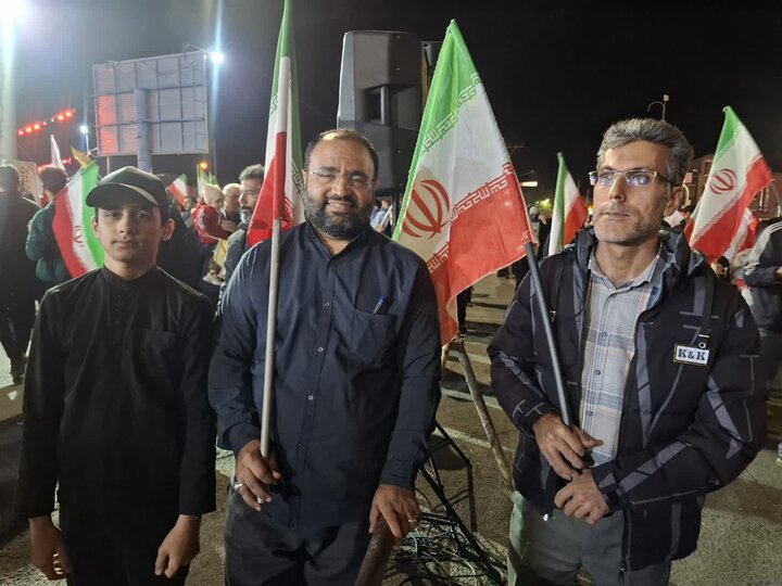 تصاویر | چهل و پنجمین تجمع شبانه مردمی کاشان در خیابان امیرکبیر چهار راه سلمان